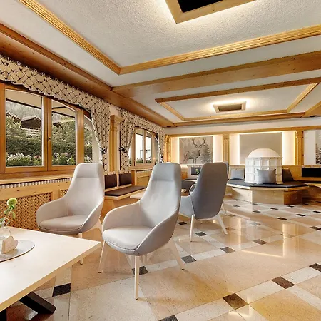 Majestic 3*